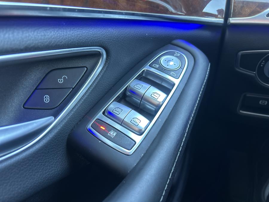 2015 Mercedes-Benz S-Class S550 4MATIC photo