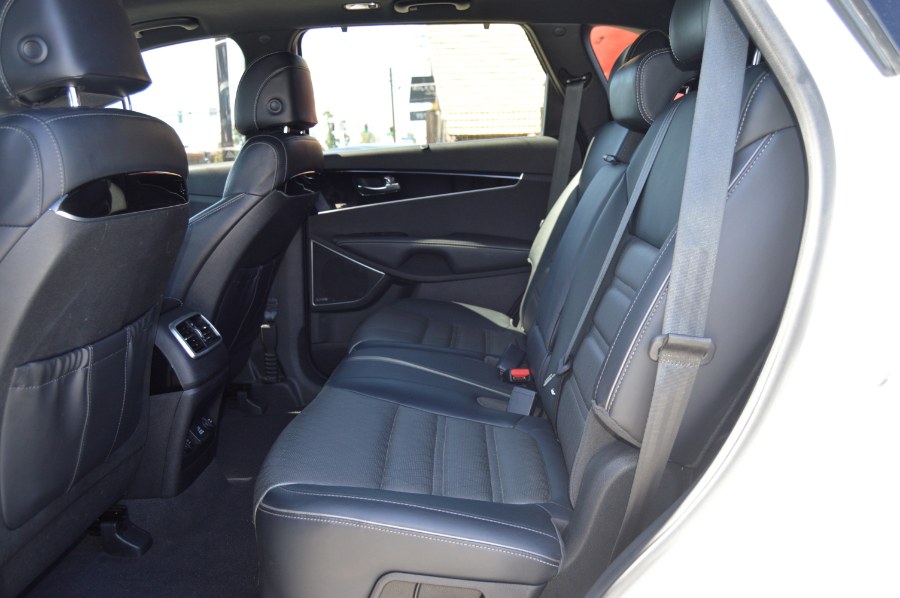 2017 Kia Sorento SXL V6 AWD photo