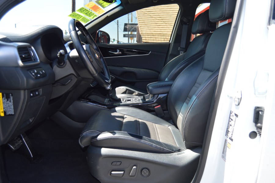 2017 Kia Sorento SXL V6 AWD photo