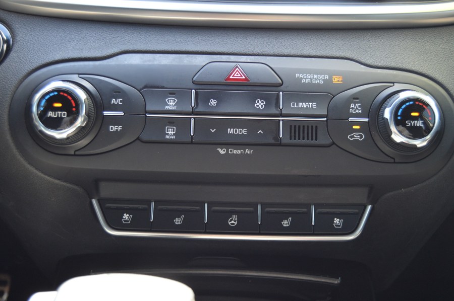 2017 Kia Sorento SXL V6 AWD photo