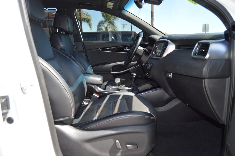 2017 Kia Sorento SXL V6 AWD photo