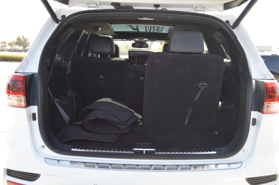 2017 Kia Sorento SXL V6 AWD photo
