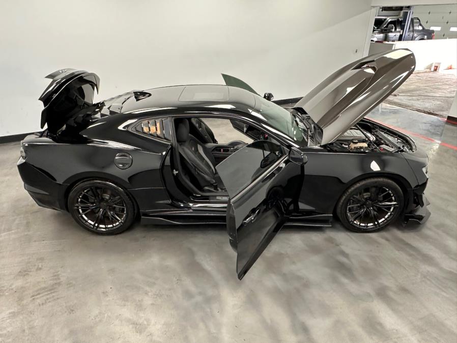 2019 Chevrolet Camaro 2dr Cpe 2SS photo