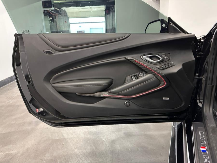 2019 Chevrolet Camaro 2dr Cpe 2SS photo
