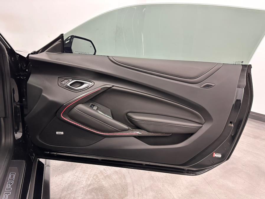 2019 Chevrolet Camaro 2dr Cpe 2SS photo