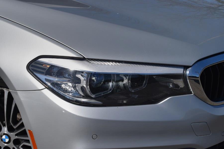2019 BMW 5-Series 530i xDrive Sedan photo