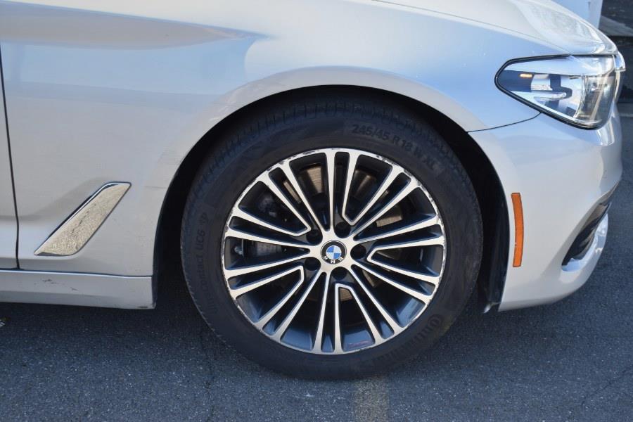2019 BMW 5-Series 530i xDrive Sedan photo