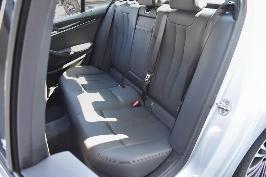 2019 BMW 5-Series 530i xDrive Sedan photo