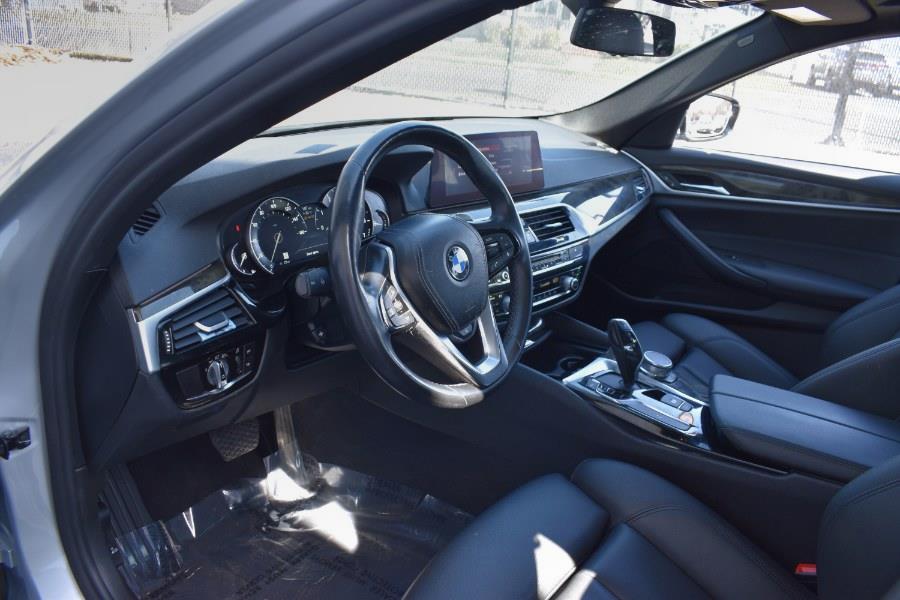 2019 BMW 5-Series 530i xDrive Sedan photo