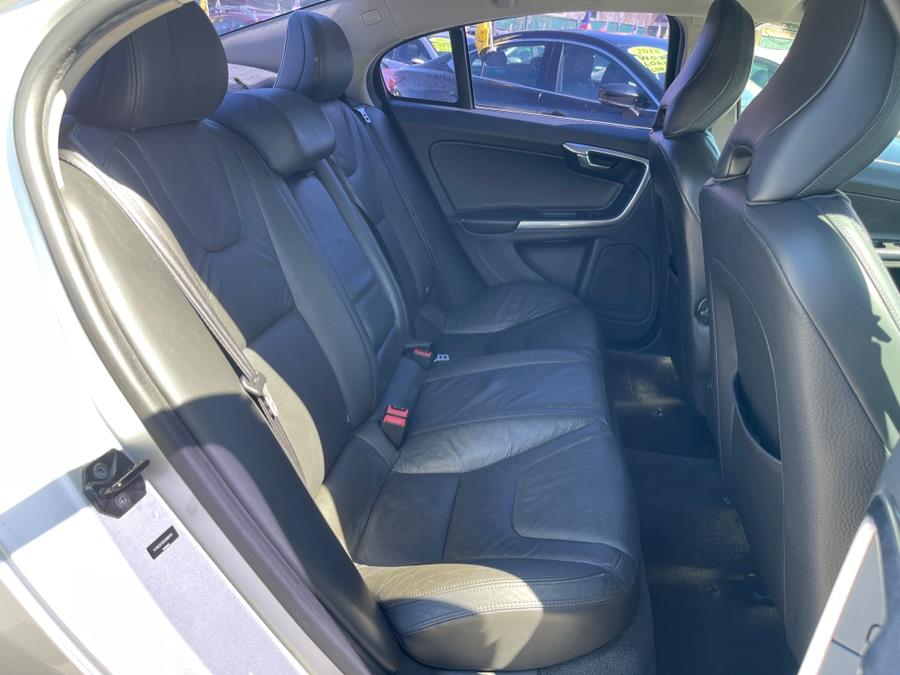 2012 Volvo S60 T5 photo