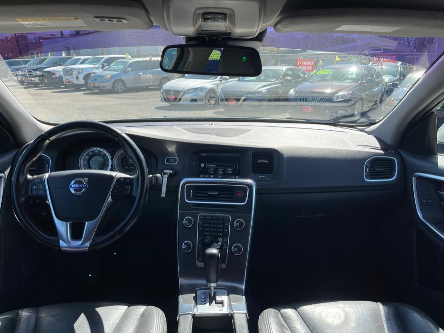 2012 Volvo S60 T5 photo