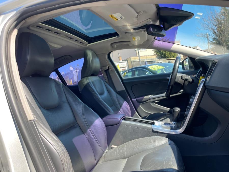 2012 Volvo S60 T5 photo