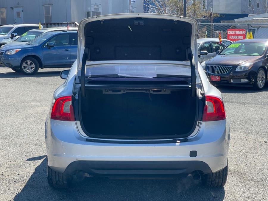 2012 Volvo S60 T5 photo
