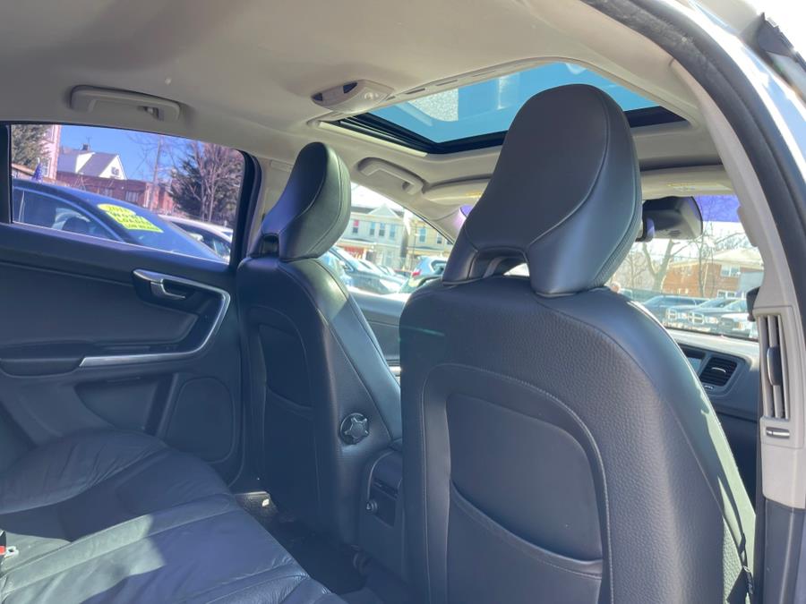 2012 Volvo S60 T5 photo