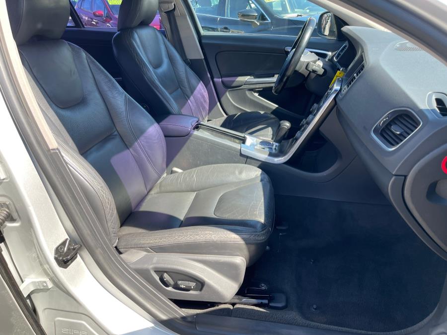 2012 Volvo S60 T5 photo