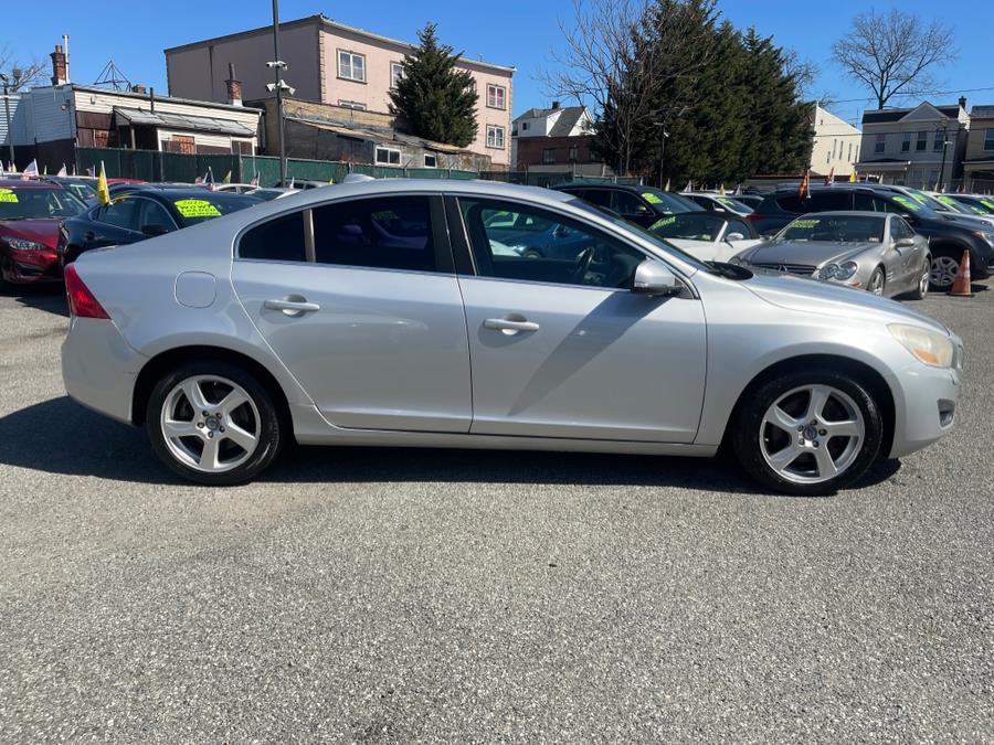 2012 Volvo S60 T5 photo