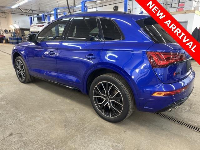 2022 Audi SQ5 Premium Plus photo