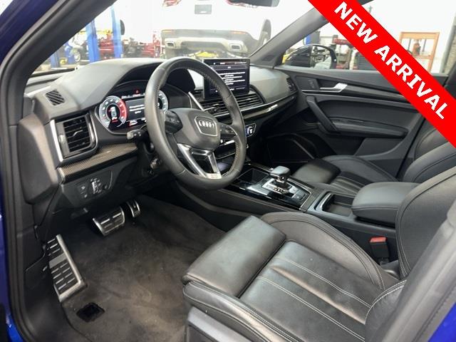 2022 Audi SQ5 Premium Plus photo