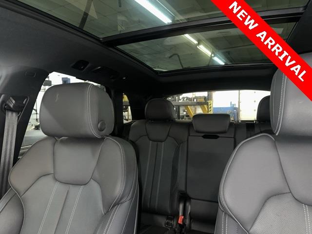 2022 Audi SQ5 Premium Plus photo