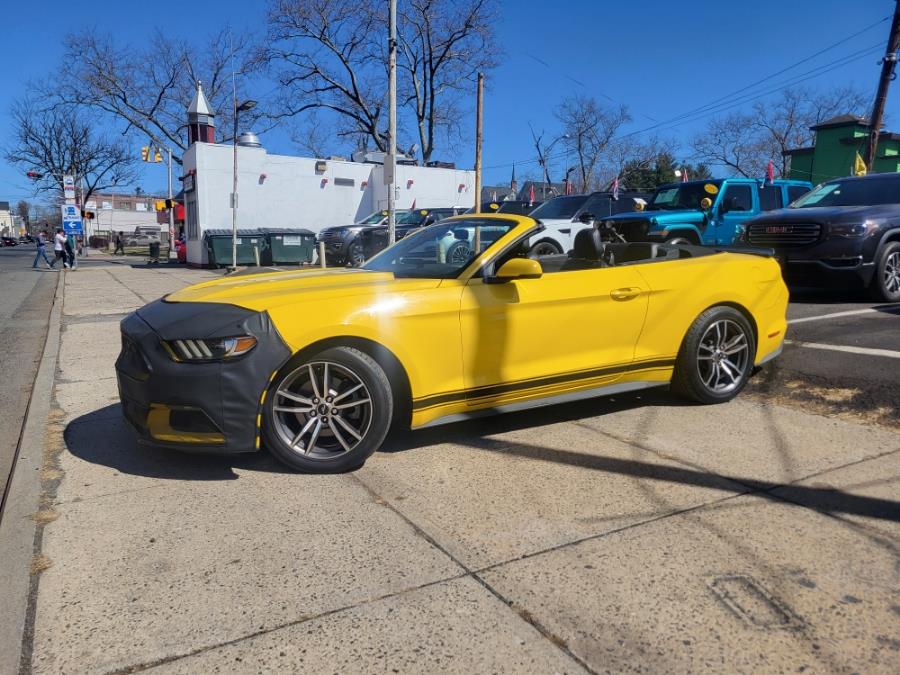 2016 Ford Mustang 2dr Conv EcoBoost Premium photo