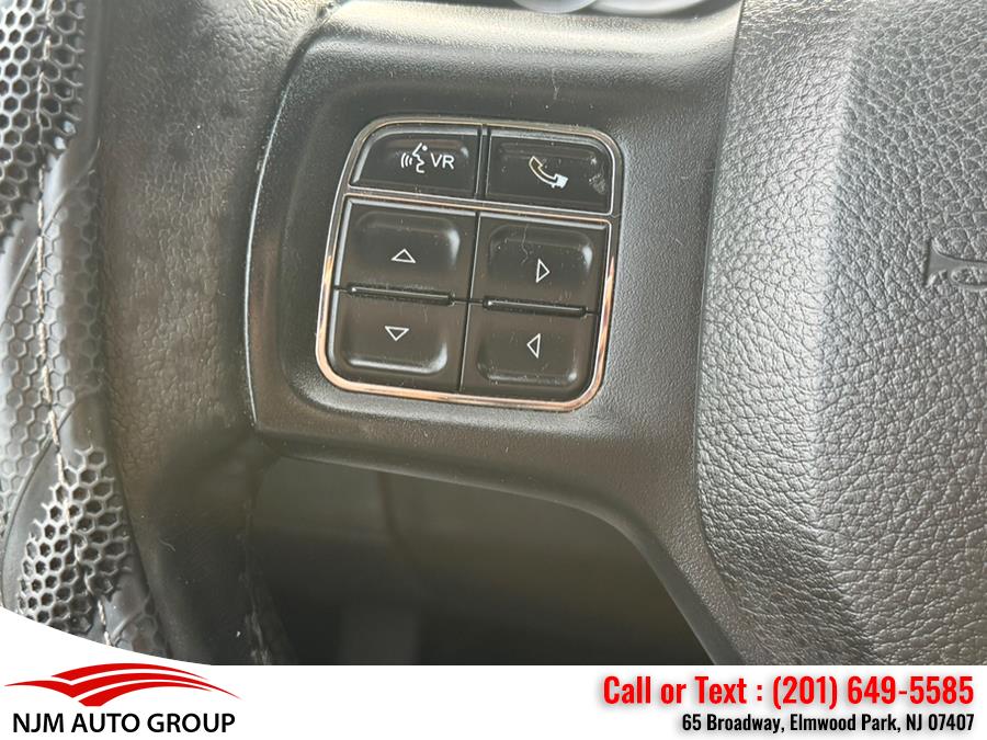 2016 RAM 1500 4WD Crew Cab 140.5