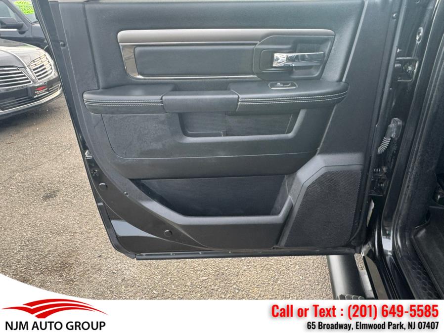 2016 RAM 1500 4WD Crew Cab 140.5
