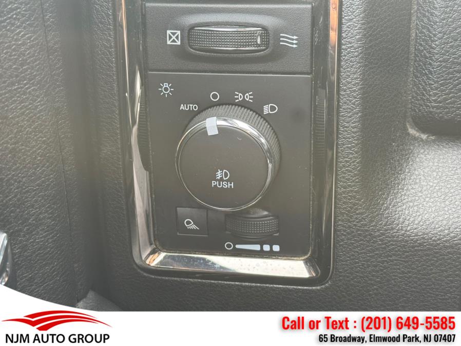 2016 RAM 1500 4WD Crew Cab 140.5