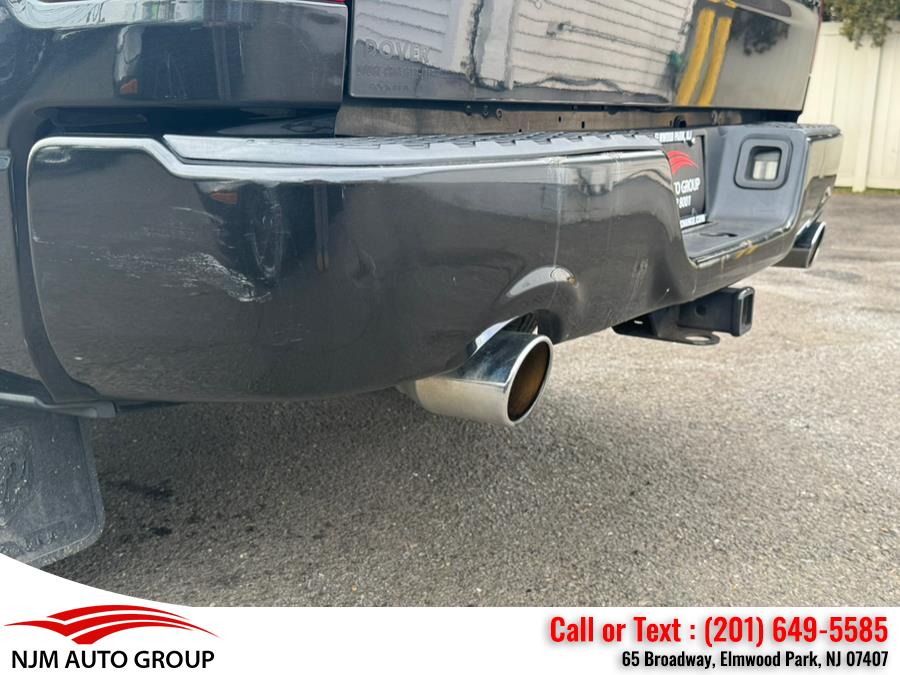 2016 RAM 1500 4WD Crew Cab 140.5