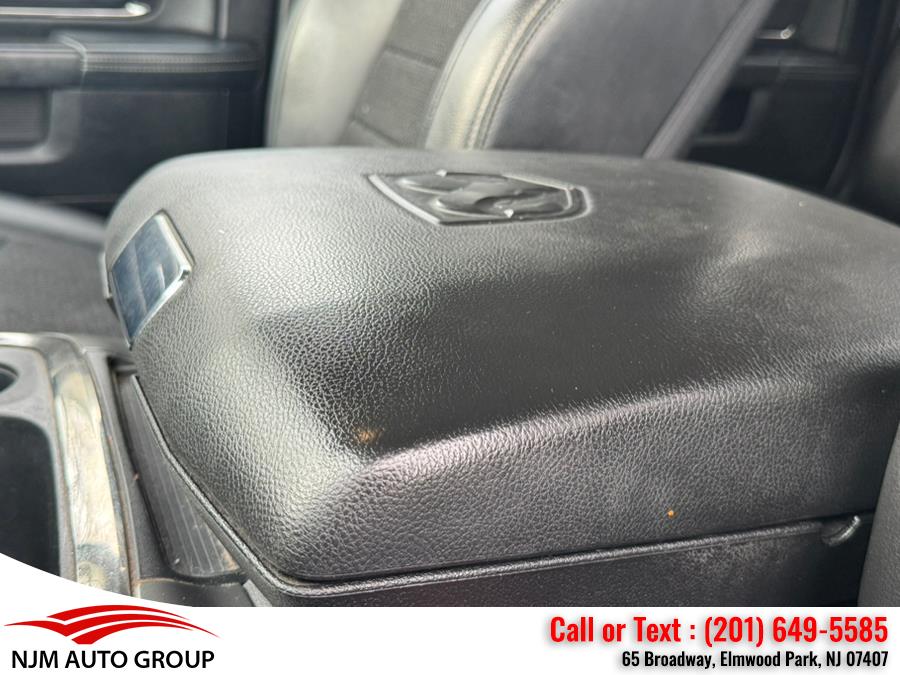 2016 RAM 1500 4WD Crew Cab 140.5