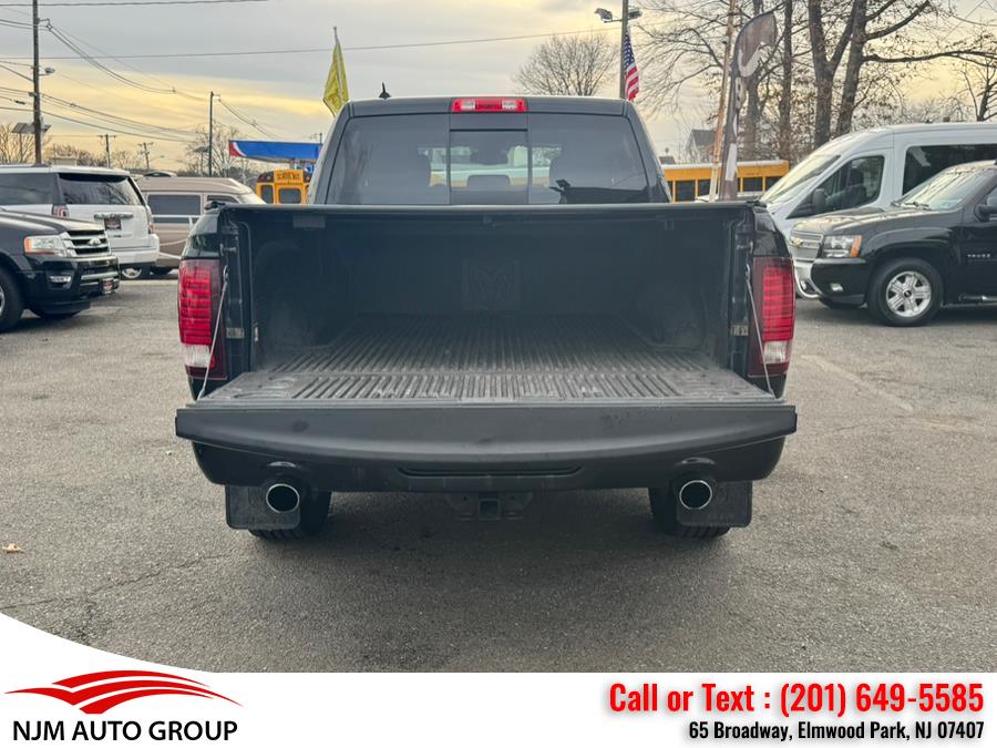 2016 RAM 1500 4WD Crew Cab 140.5