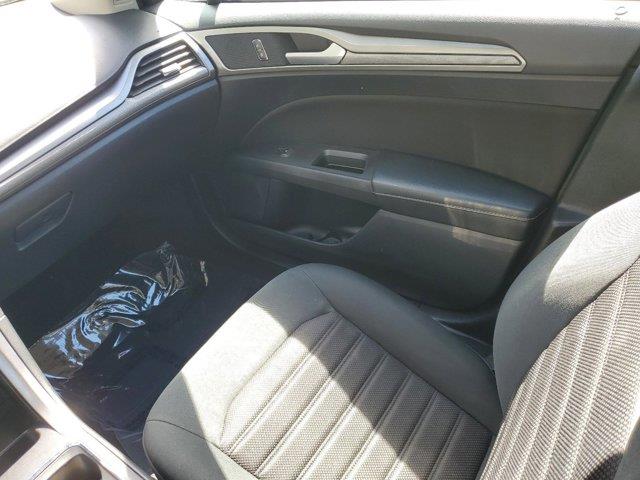 2020 Ford Fusion SE photo