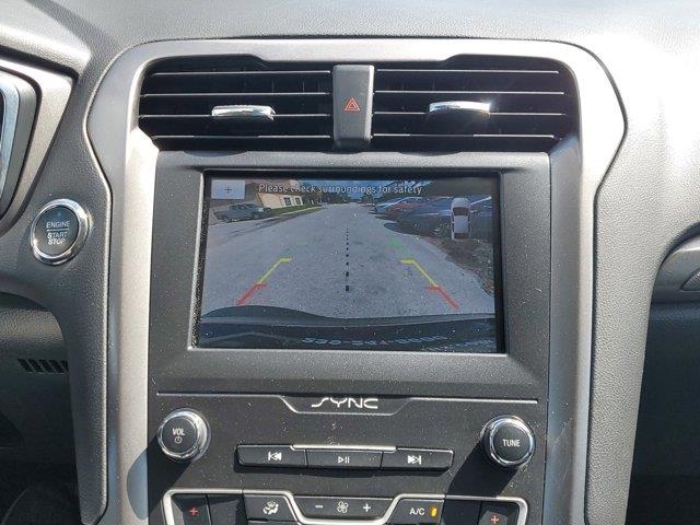 2020 Ford Fusion SE photo