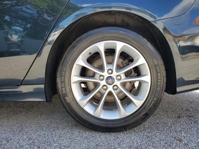 2020 Ford Fusion SE photo