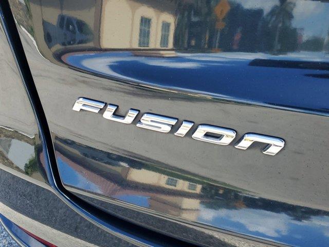 2020 Ford Fusion SE photo