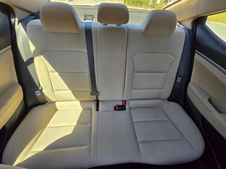 2017 Hyundai Elantra SE 2.0L Auto (Ulsan Plant) photo