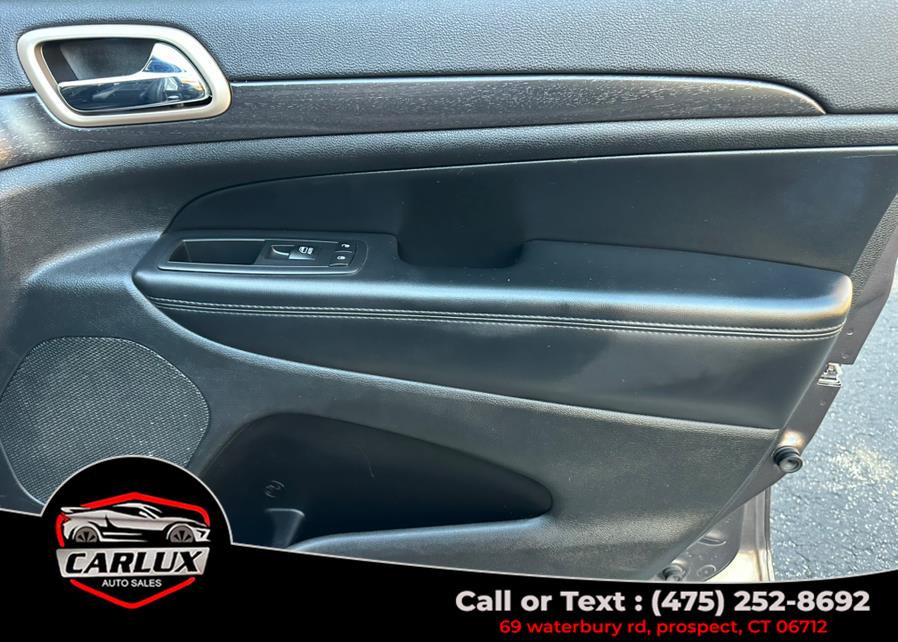 2015 Jeep Grand Cherokee 4WD 4dr Altitude photo