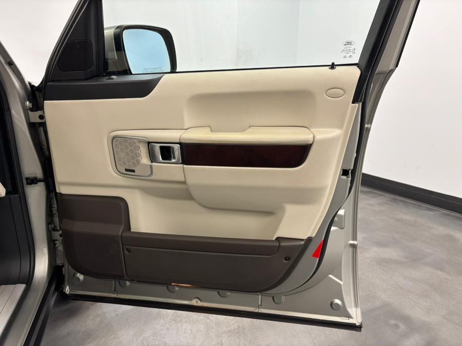 2010 Land Rover Range Rover HSE photo