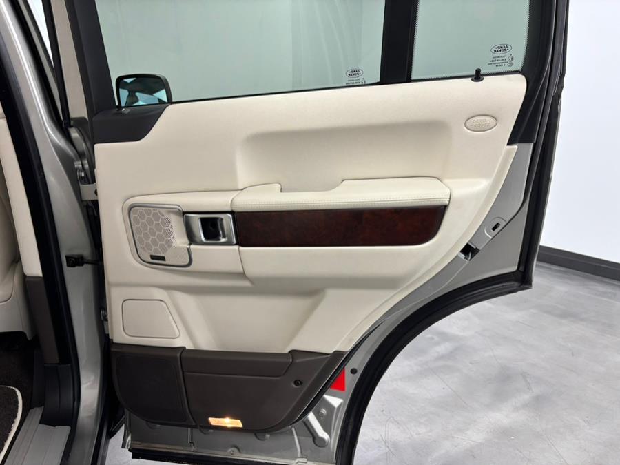 2010 Land Rover Range Rover HSE photo