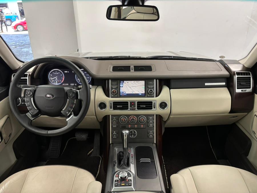2010 Land Rover Range Rover HSE photo