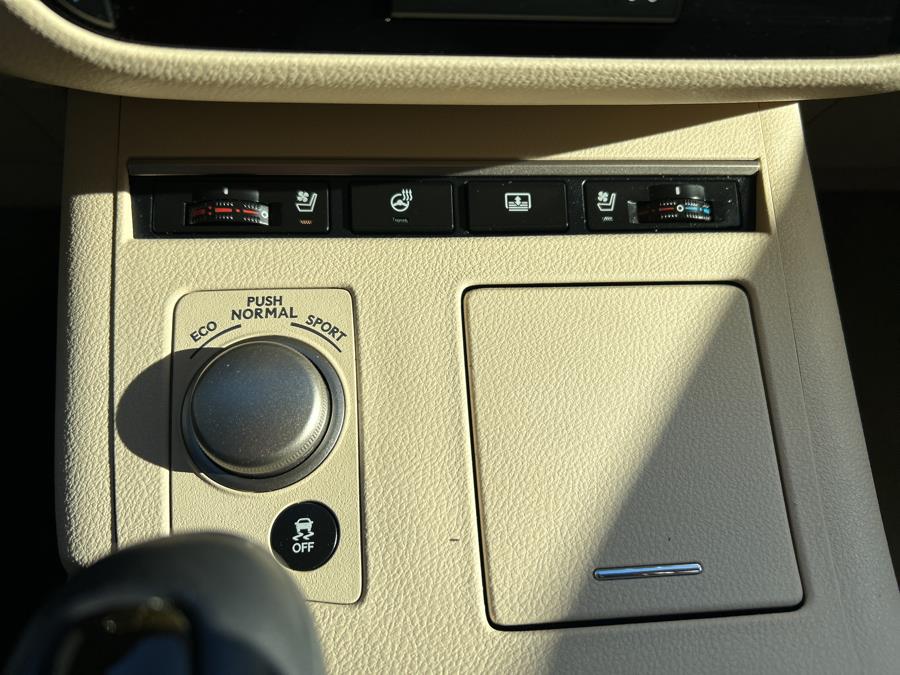 2014 Lexus ES 350 photo