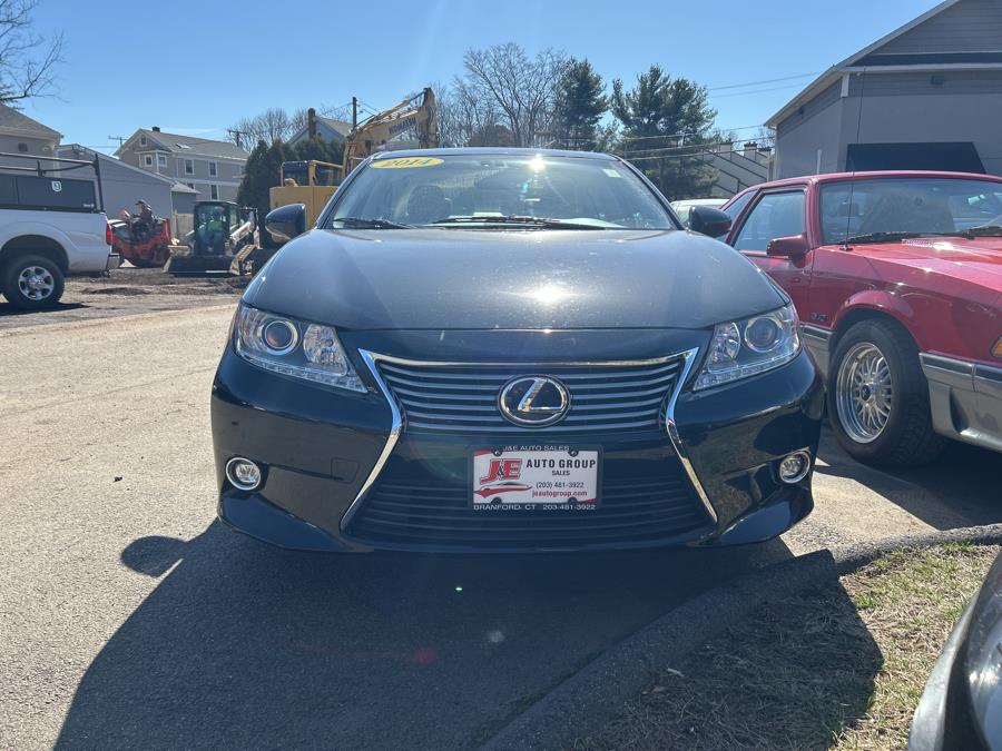 2014 Lexus ES 350 photo