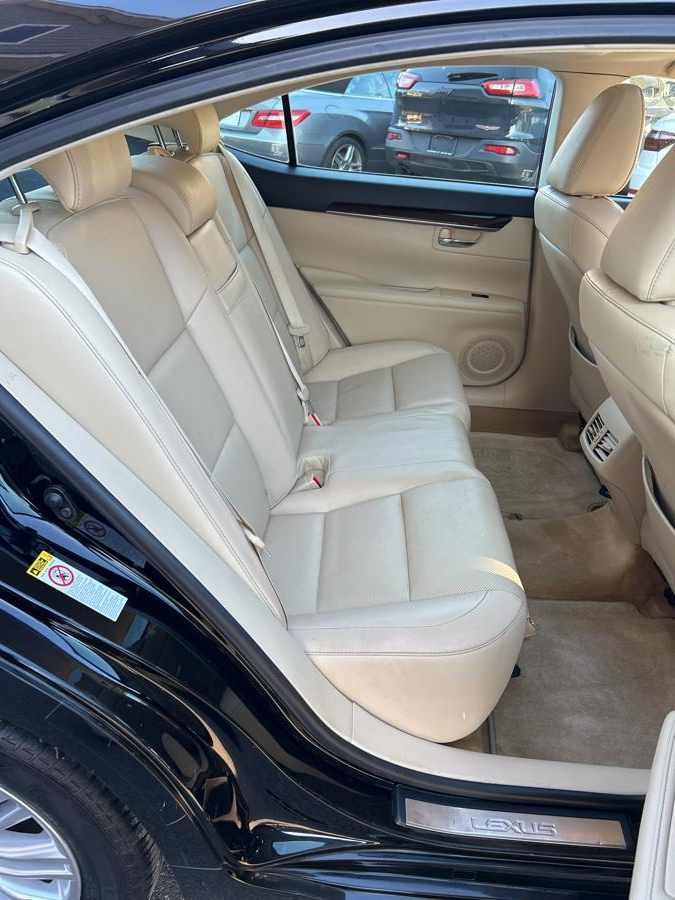 2014 Lexus ES 350 photo