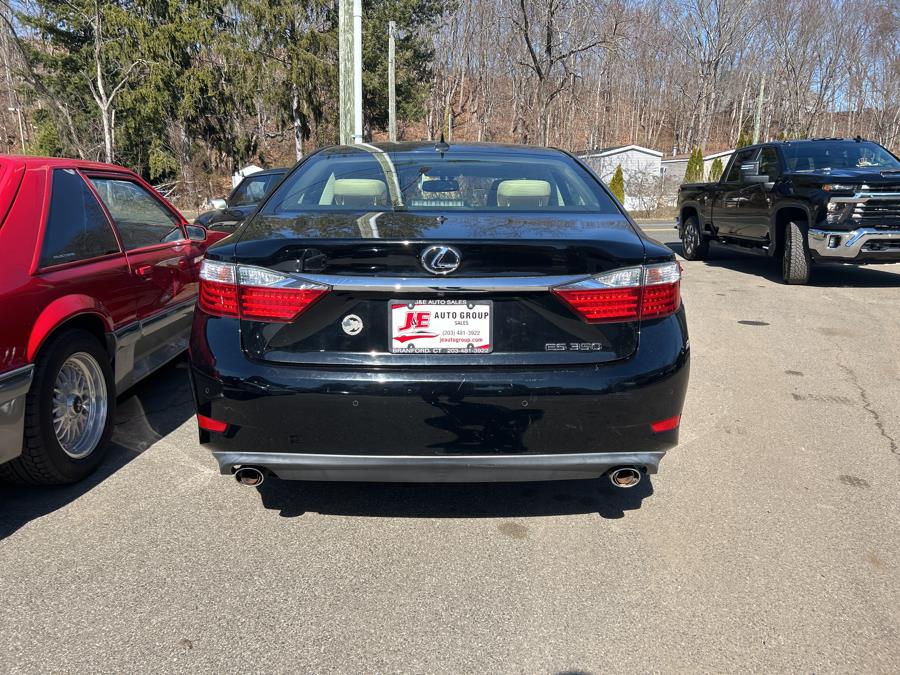 2014 Lexus ES 350 photo