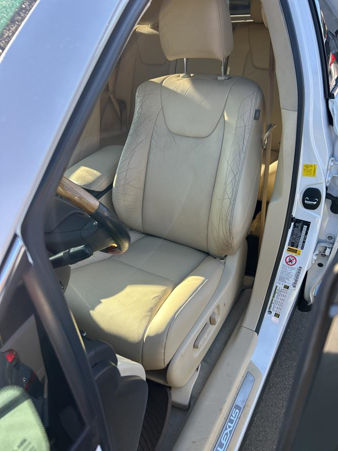 2011 Lexus RX 350 photo