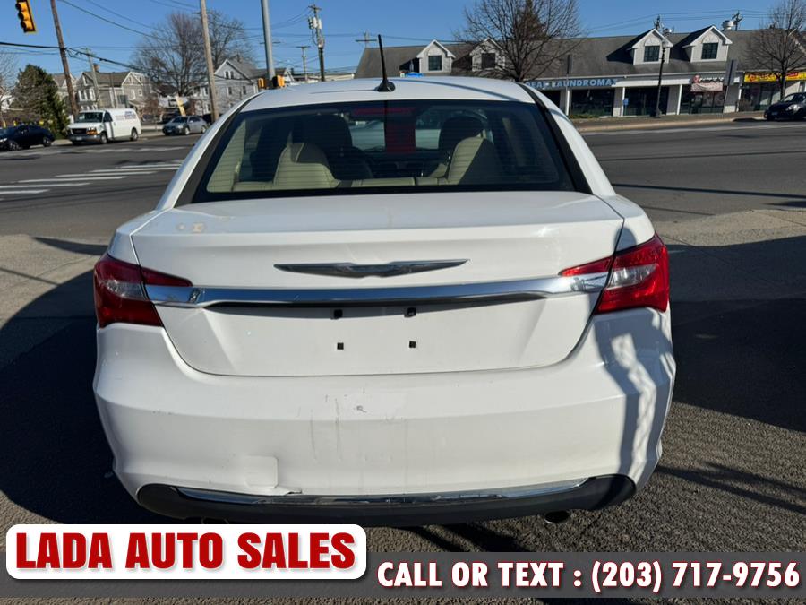 2014 Chrysler 200 Limited photo