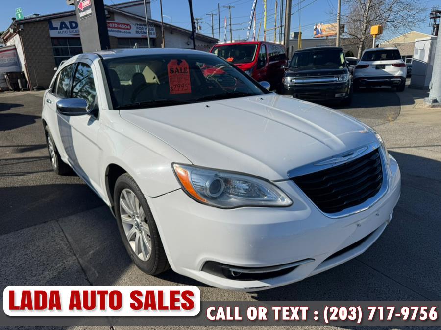 2014 Chrysler 200 Limited photo