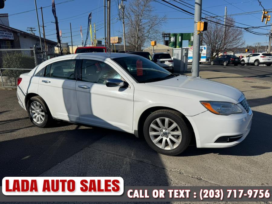2014 Chrysler 200 Limited photo