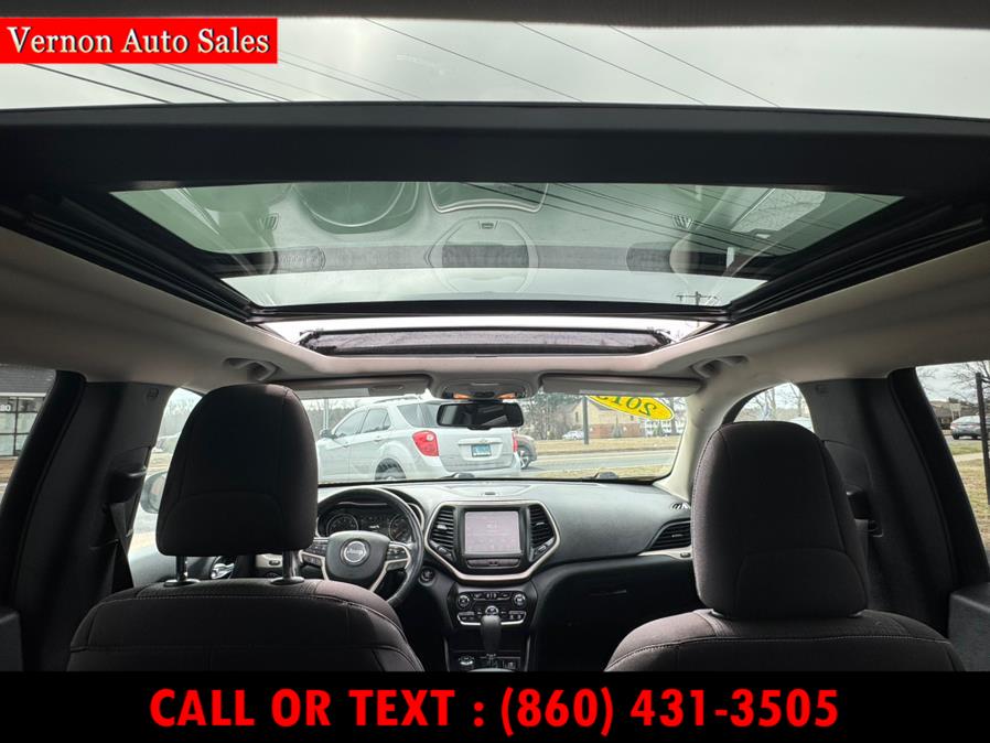 2015 Jeep Cherokee 4WD 4dr Latitude photo