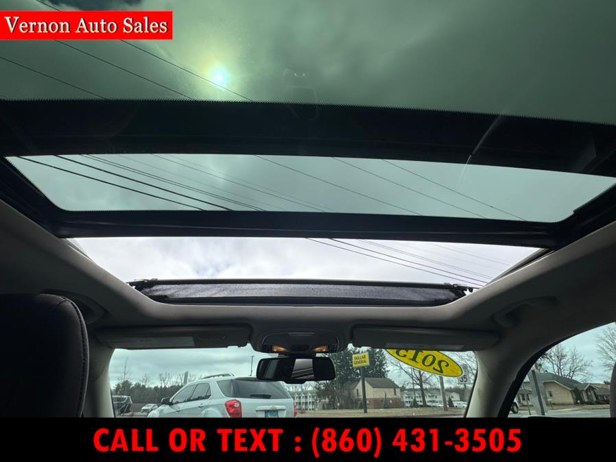 2015 Jeep Cherokee 4WD 4dr Latitude photo
