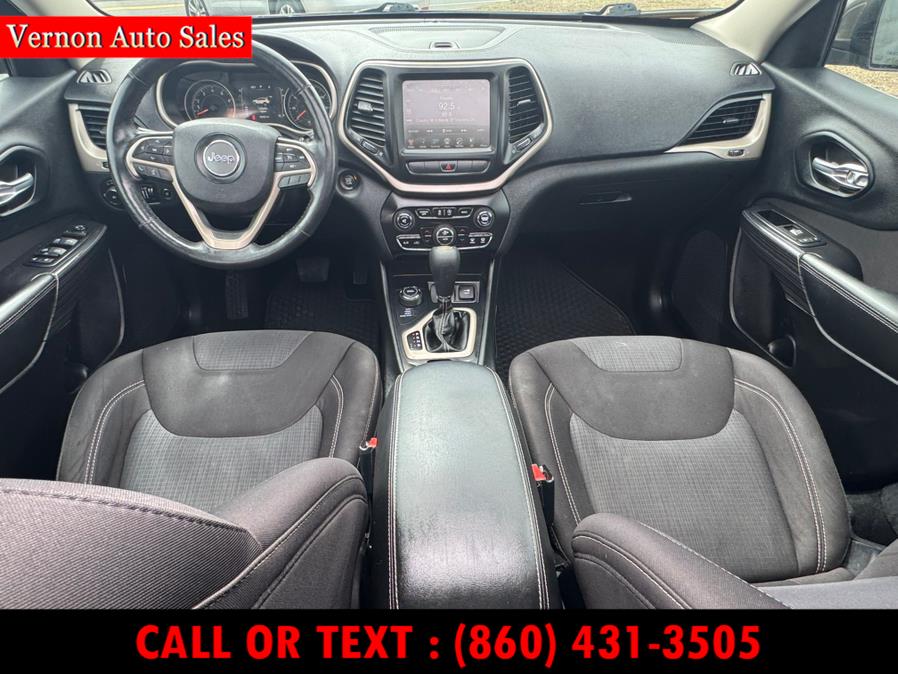 2015 Jeep Cherokee 4WD 4dr Latitude photo